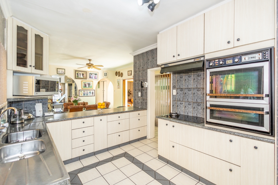 3 Bedroom Property for Sale in Belhar Western Cape